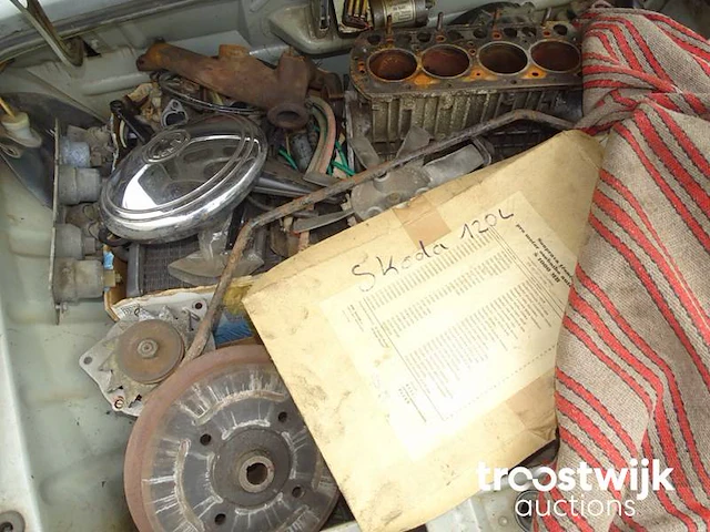 Skoda 100 (barn-find) - afbeelding 40 van  55