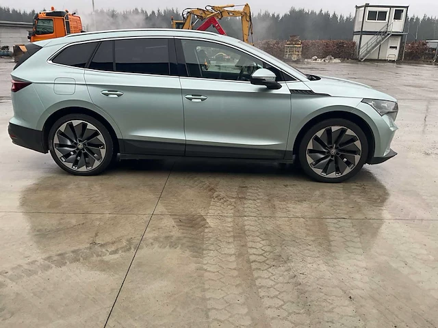 Skoda enyaq 80 personenauto - afbeelding 32 van  37