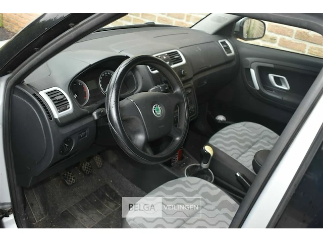 Skoda fabia - stationwagen break diesel - afbeelding 9 van  10