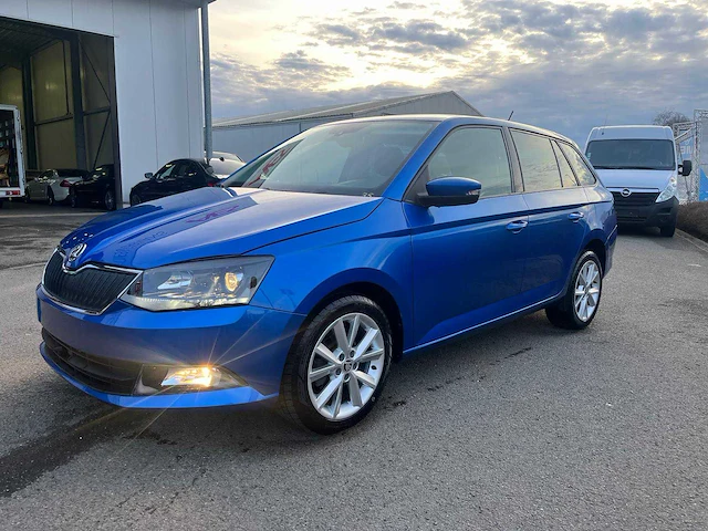 Skoda fabia 1.0 - 2017 - afbeelding 1 van  12