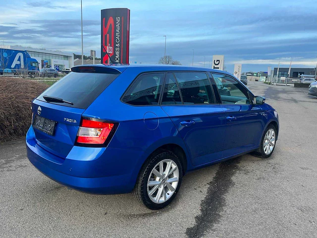 Skoda fabia 1.0 - 2017 - afbeelding 6 van  12