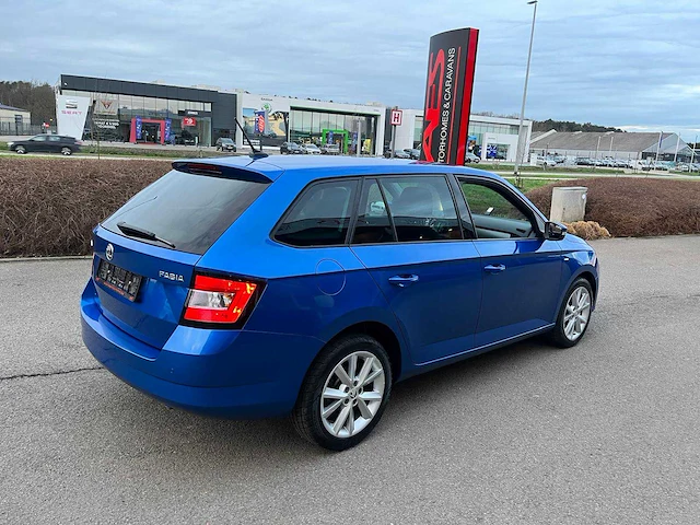 Skoda fabia 1.0 - 2017 - afbeelding 11 van  12