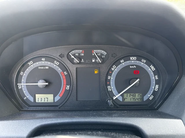 Skoda fabia 1.2i ambiente 55,2007 - afbeelding 31 van  31