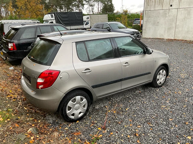 Skoda fabia personenauto - afbeelding 5 van  11