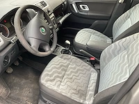 Skoda fabia personenauto - afbeelding 8 van  11
