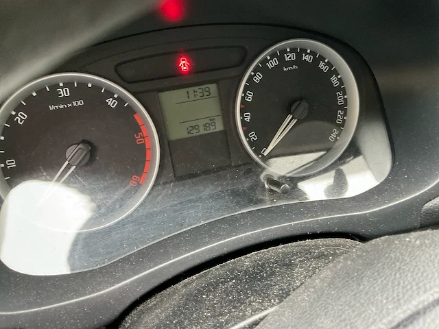 Skoda fabia personenauto - afbeelding 10 van  11