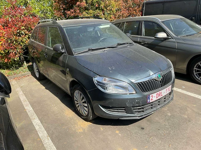 Skoda fabia personenauto - afbeelding 6 van  13