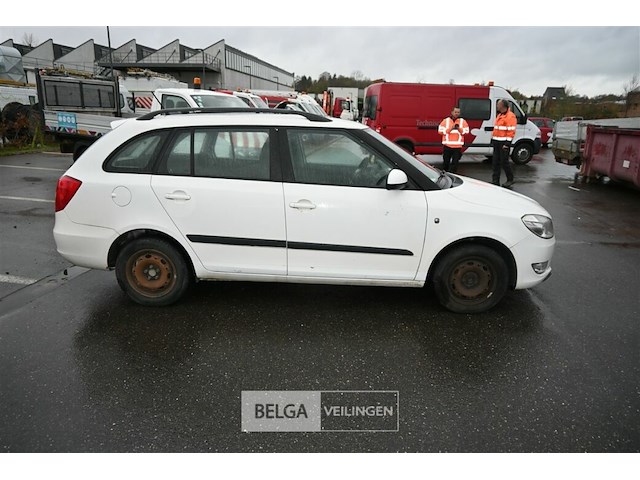 Skoda fabia stationwagen - afbeelding 12 van  20