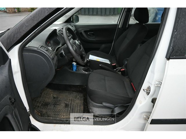 Skoda fabia stationwagen - afbeelding 15 van  20