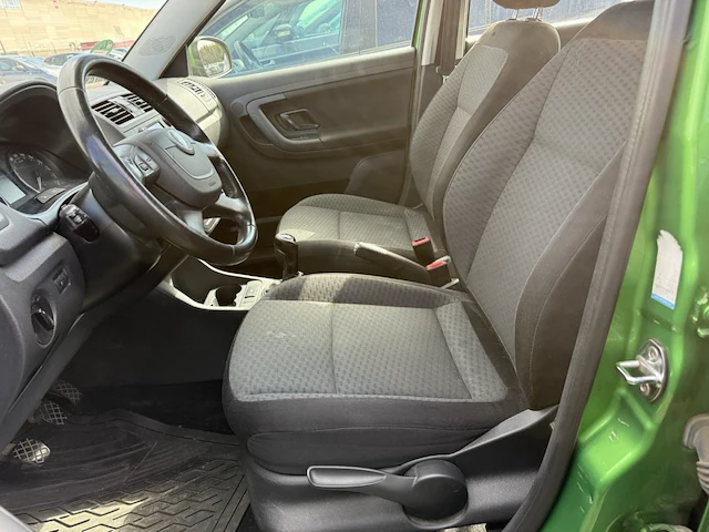 Skoda fabia,2011 - afbeelding 25 van  27