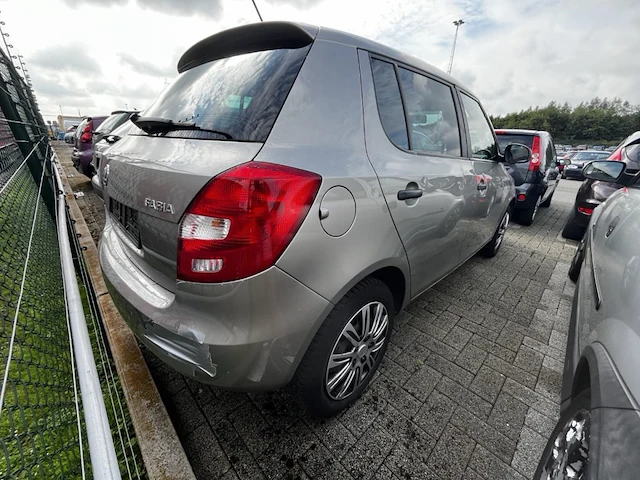 Skoda fabia,2015 - afbeelding 32 van  37