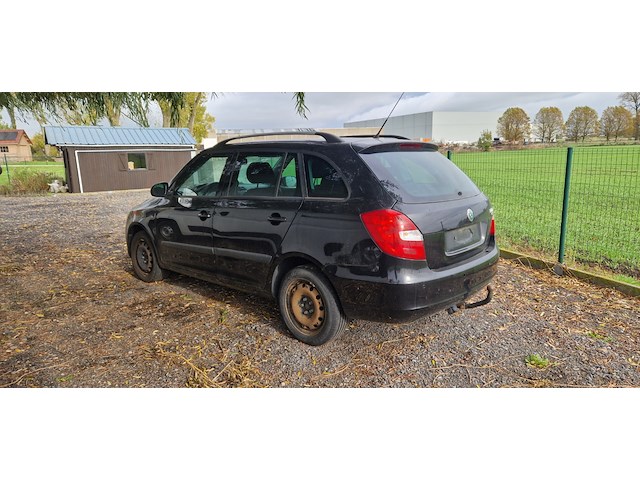 Skoda fabia - afbeelding 1 van  8