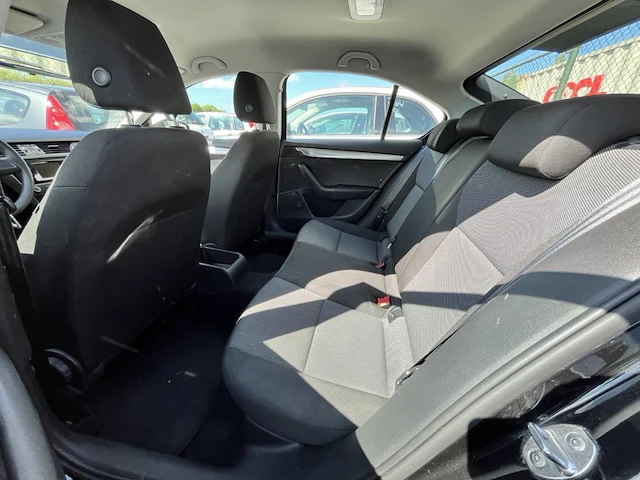 Skoda octavia 1 6 90, 2016 - afbeelding 8 van  22