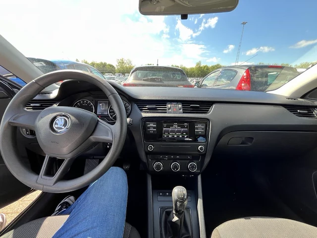 Skoda octavia 1 6 90, 2016 - afbeelding 20 van  22