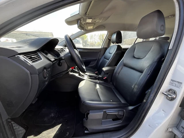 Skoda octavia 4x4, 2016 - afbeelding 20 van  44
