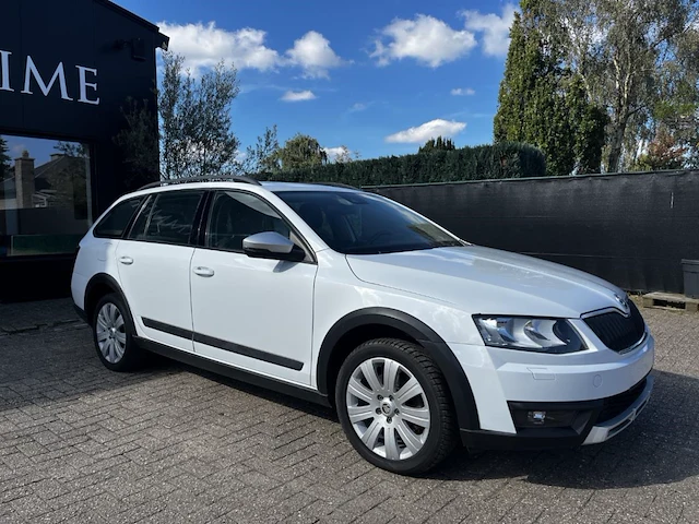 Skoda octavia 4x4, 2016 - afbeelding 23 van  44