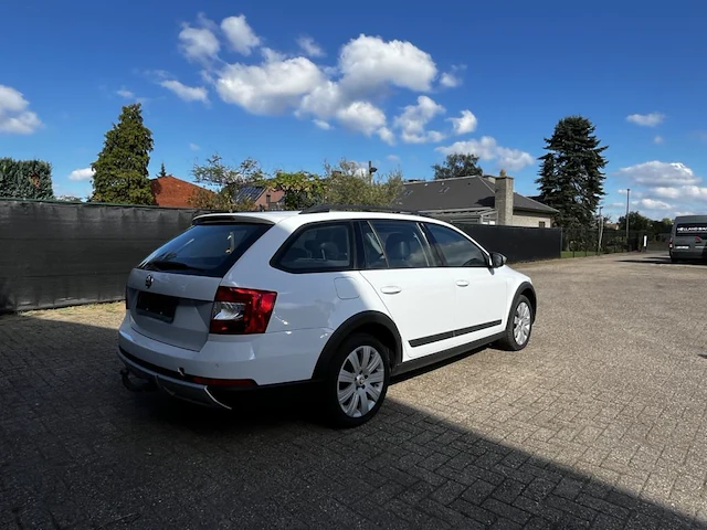 Skoda octavia 4x4, 2016 - afbeelding 40 van  44