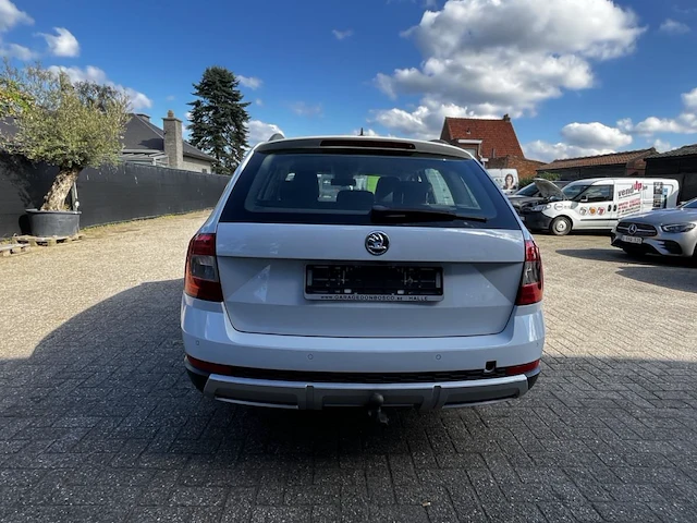 Skoda octavia 4x4, 2016 - afbeelding 41 van  44