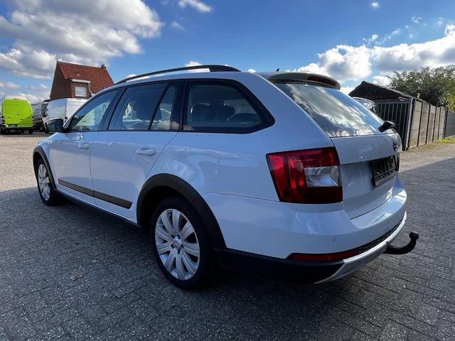 Skoda octavia 4x4, 2016 - afbeelding 42 van  44