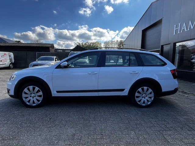 Skoda octavia 4x4, 2016 - afbeelding 43 van  44