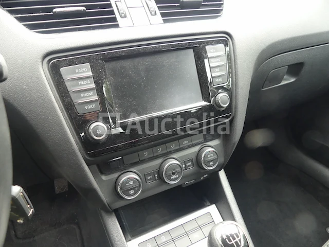 Skoda octavia combi stationwagen (2015-167.000 km) - afbeelding 25 van  28