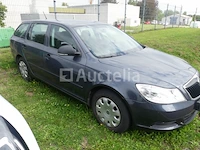Skoda octavia combi stationwagon (2011-97.803 km)