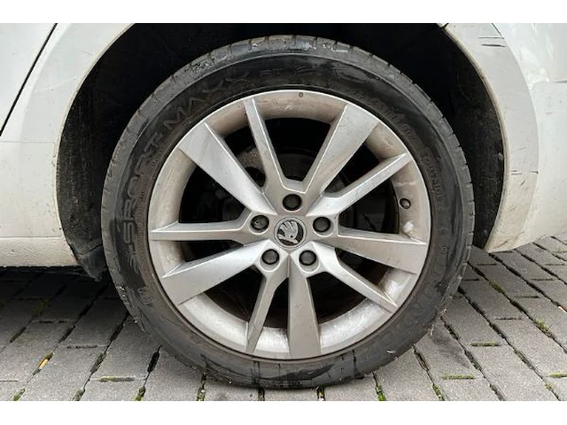 Skoda octavia stationwagen turismo - afbeelding 8 van  20