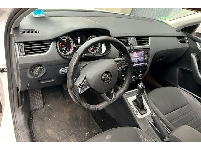 Skoda octavia stationwagen turismo - afbeelding 15 van  20