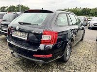 Skoda octavia sw 1.6 cr tdi ambition 110, 2015 - afbeelding 32 van  37