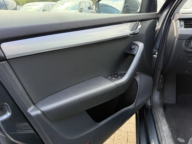 Skoda octavia sw 1.6 cr tdi ambition dsg (eu6.2) 115 at, 2019 - afbeelding 23 van  26