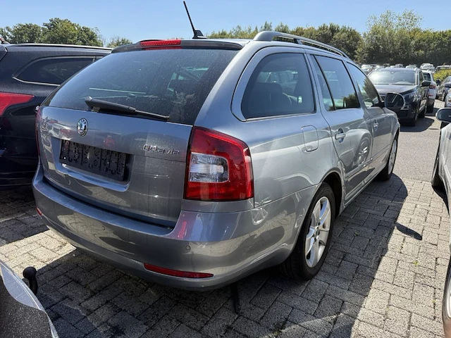 Skoda octavia sw 1.6 cr tdi gtec ambition dpf 105, 2013 - afbeelding 4 van  30
