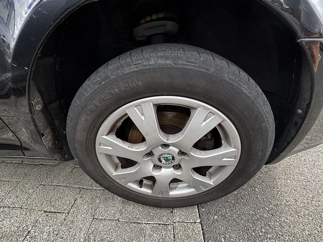 Skoda octavia sw 1.6i ambiente 102,2007 - afbeelding 13 van  28