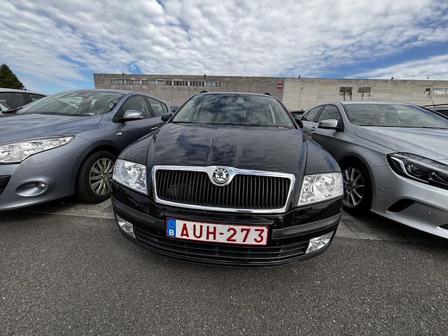 Skoda octavia sw 1.6i ambiente 102,2007 - afbeelding 12 van  28