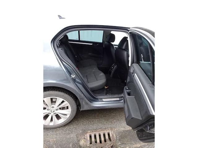 Skoda superb - afbeelding 7 van  23