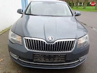 Skoda superb - afbeelding 12 van  23