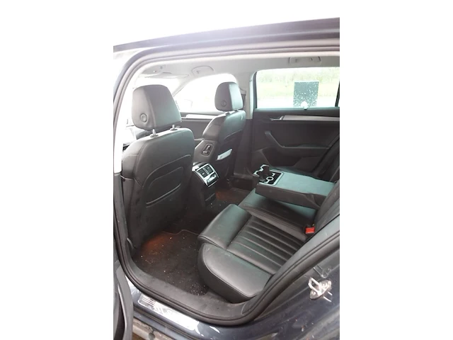 Skoda superb - afbeelding 8 van  24