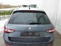 Skoda superb - afbeelding 18 van  24
