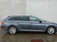 Skoda superb - afbeelding 19 van  24