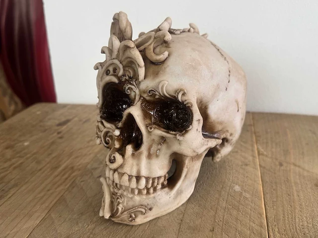 Skull ivoorstructuur h16cm - afbeelding 1 van  5