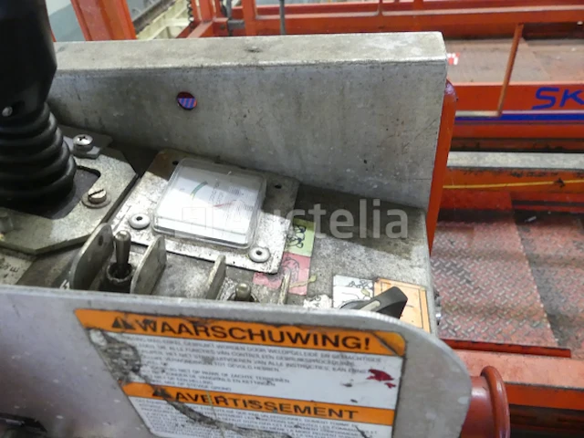 Skyjack iii 3015 elektrische schaarlift - afbeelding 9 van  11