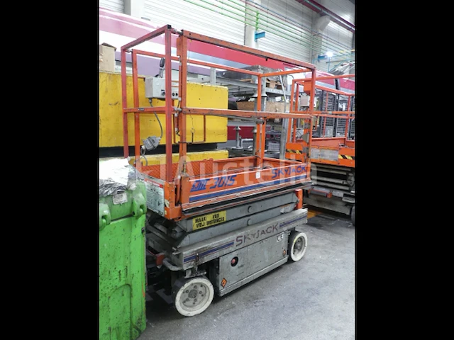 Skyjack sjiii 3015 elektrische schaarhoogwerker - afbeelding 5 van  8