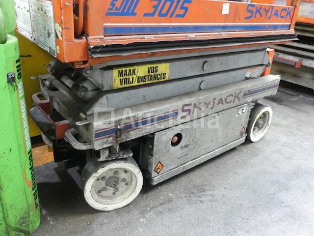 Skyjack sjiii 3015 elektrische schaarhoogwerker - afbeelding 6 van  8