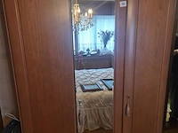 Slaapkamer met 2 kleerkasten - afbeelding 5 van  6