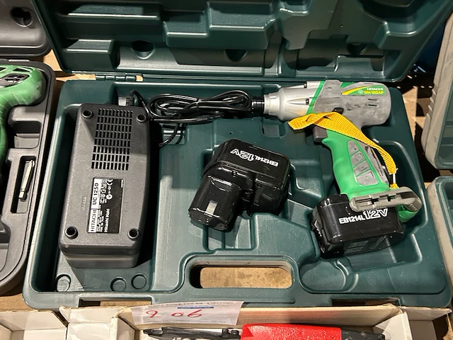 Slagschroefmachine hitachi - afbeelding 1 van  6