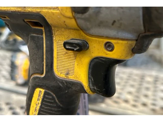 Slagschroevendraaier dewalt - afbeelding 3 van  4