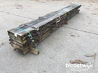 Slangenden of apenboom planken - afbeelding 1 van  8