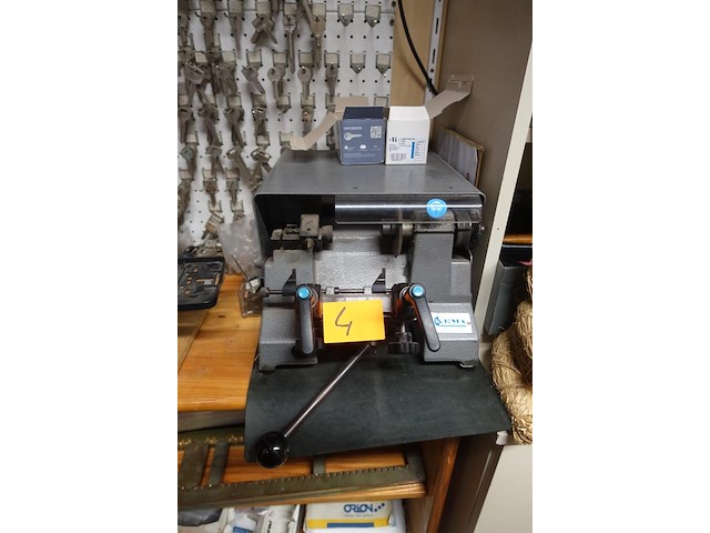 Sleuteldupliceermachine kema - afbeelding 1 van  9