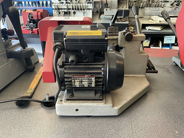 Sleutelkopieermachine cea naty - afbeelding 4 van  4