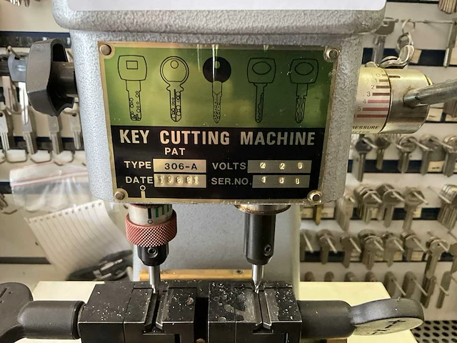Sleutelkopieermachine nn type 306-a - afbeelding 4 van  5