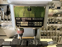 Sleutelkopieermachine nn type 306-a - afbeelding 4 van  5